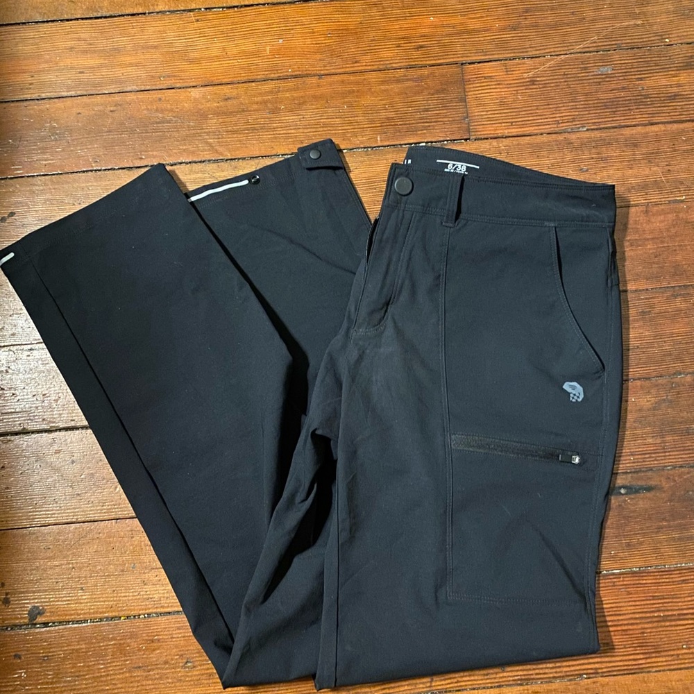Mountain Hardwear Women’s Black Pants